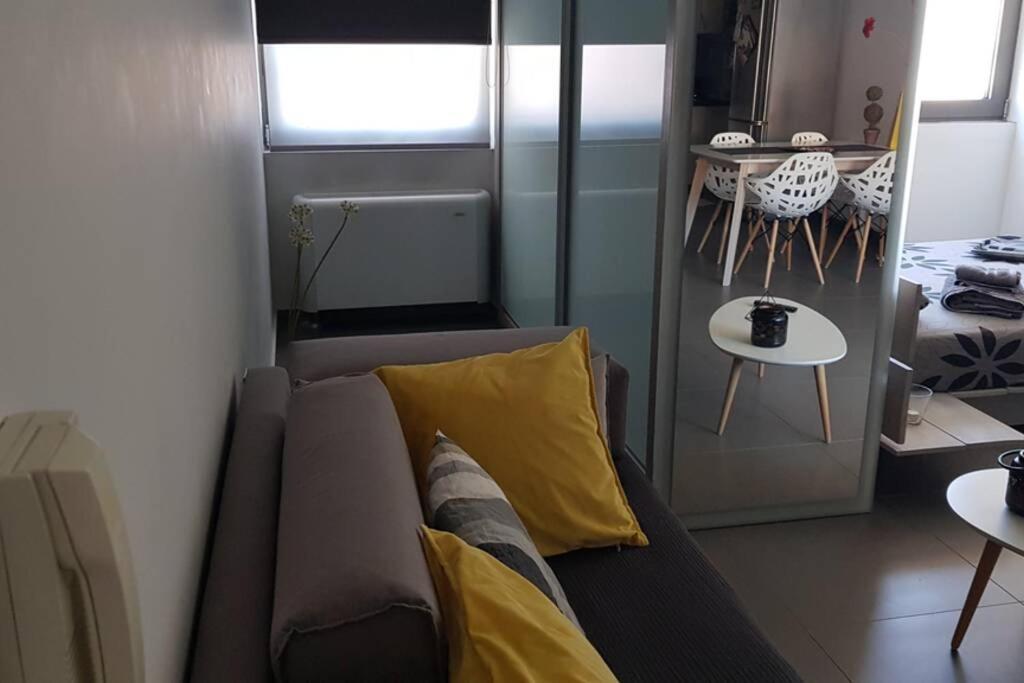 Hitech Appartment Amaliada Esterno foto